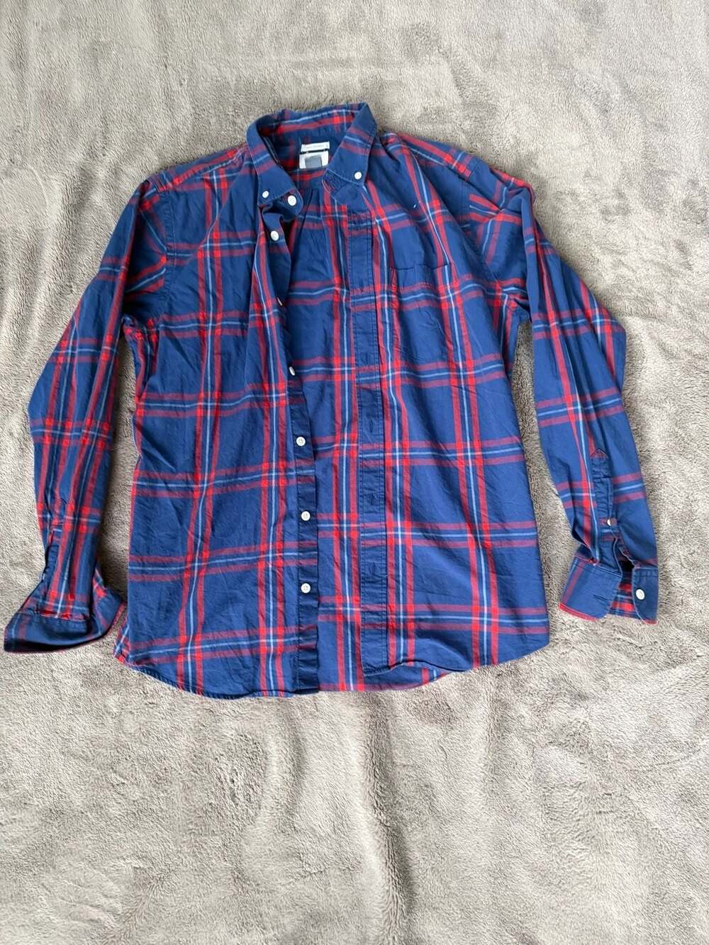 Old Navy Plaid Button Down Shirt Size M Blue Red Long Sleeve Slim